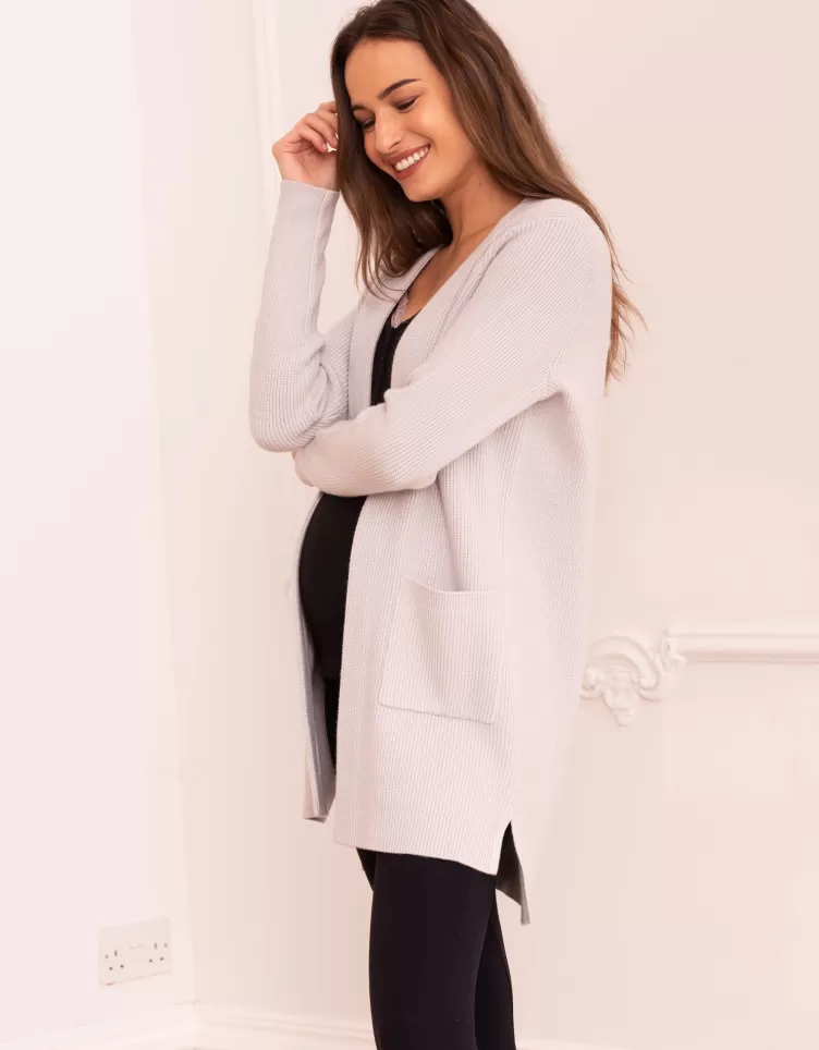 Seraphine Cardigan en maille en mélange de viscose avec poches plaquées | < Pulls | Loungewear