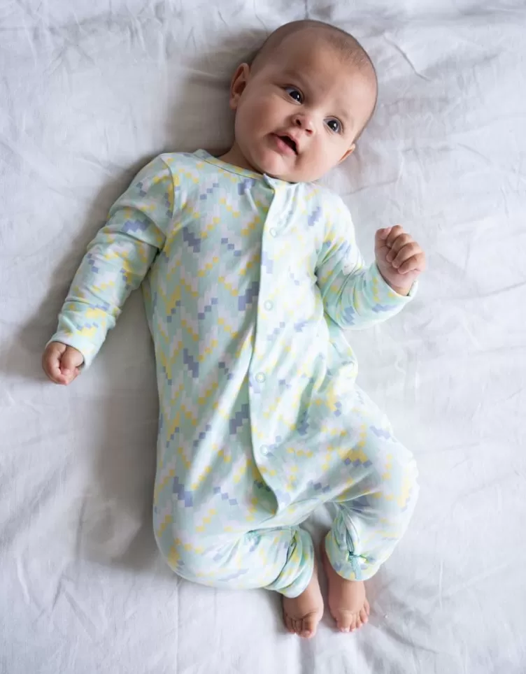 Seraphine Dors-bien en coton bio à fermeture facile et bavoir | < CARIPOD™ | Cadeau Bébé