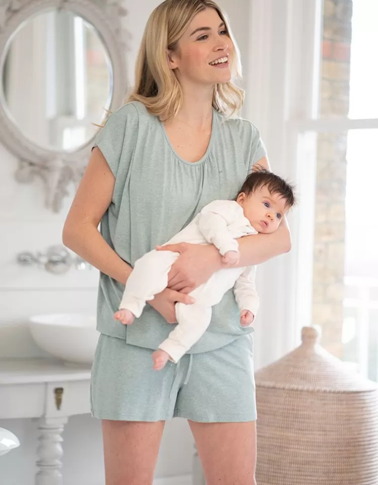 Seraphine Ensemble pyjama short grossesse et allaitement – Vert sauge | < Vêtements d'allaitement | Hoodies et Tops