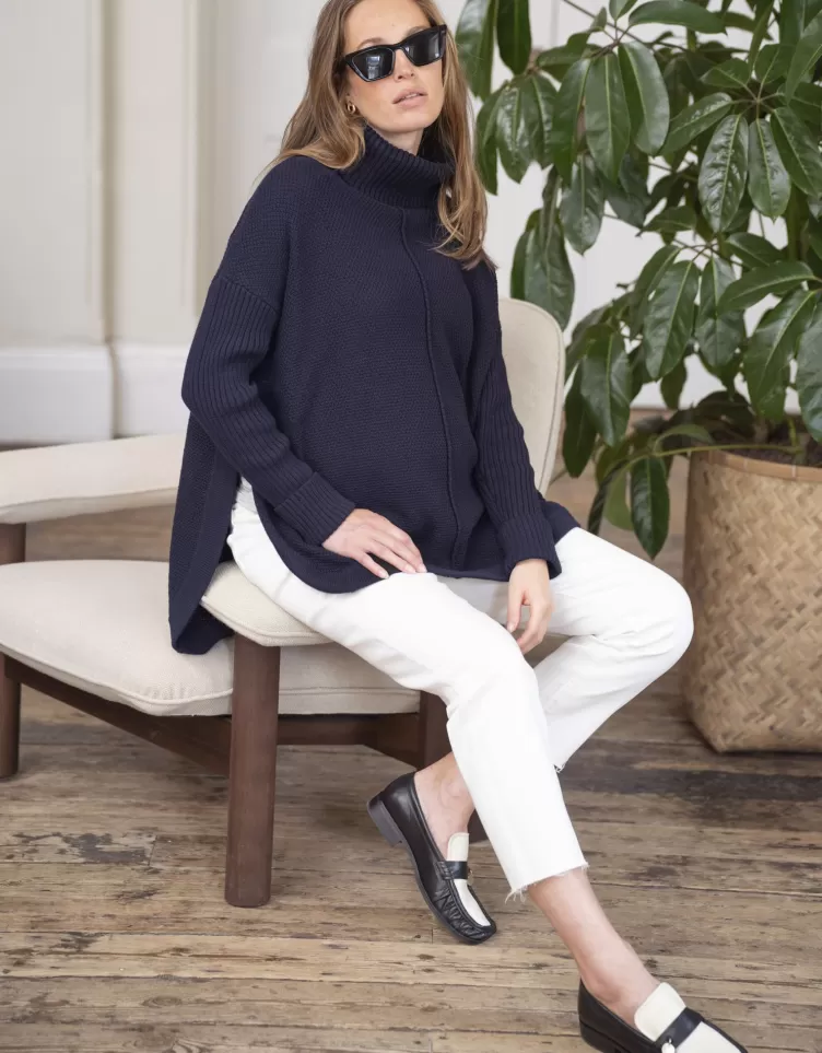 Seraphine Pull de grossesse style cape en coton bleu marine | < Pulls | Hauts