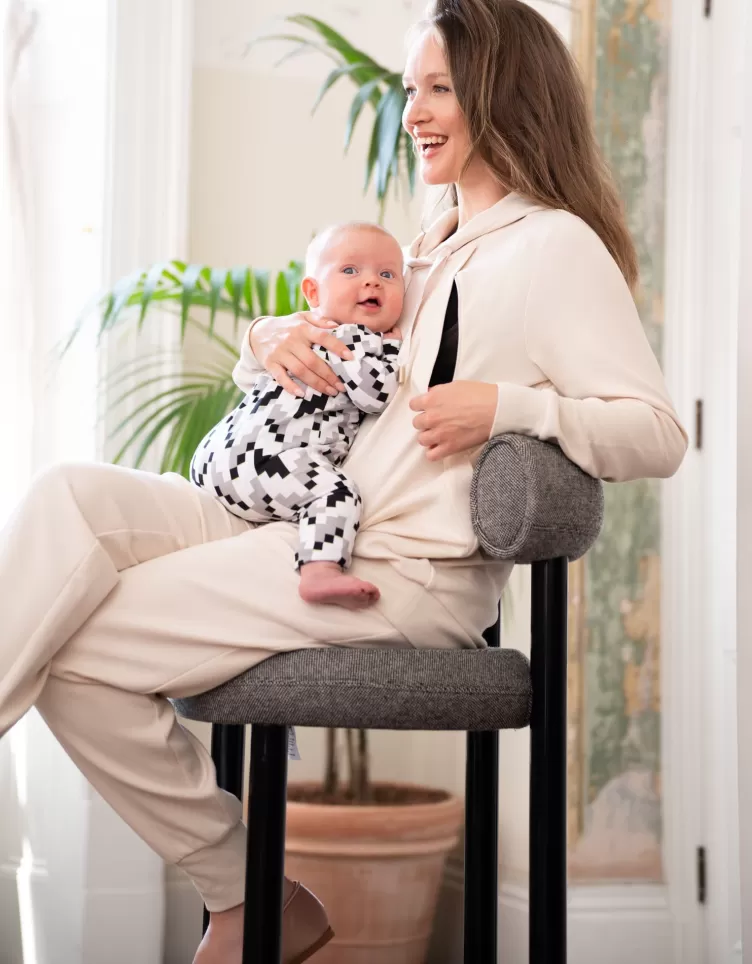 Seraphine Sweat de grossesse et allaitement en mélange de modal crème | < CARIPOD™ | Vêtements d'allaitement